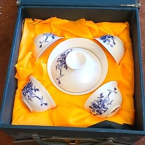 Chinese Mini Ceramic Teapot and Tea Cup Set in Box